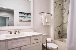 Rest Assured*Luxury New Build*Pool*6 King Bedrooms*Game Room*Near Beach