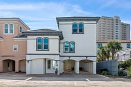 Sandy Pearl•Remodeled•Gulf Views•Private Pool•Pets•Beach Gear•Boards•Bikes