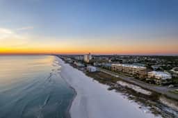 Coastal Kiss'd*HeatedPool+Hot Tub*Beach Gear*Bikes*Free Beach Chairs*
