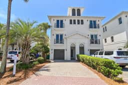 Peace of Paradise*Beachfront Luxury*Remodeled*Pool*Beach Gears*Elevator*3 Patios