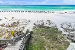 Peace of Paradise*Beachfront Luxury*Remodeled*Pool*Beach Gears*Elevator*3 Patios