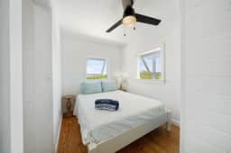 Sea Glass Found•Heated Pool•Private Beaches•Boats Included•5 Cottages•20 Acres