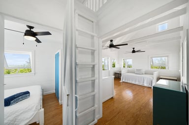 The Harbor House: King Bedroom