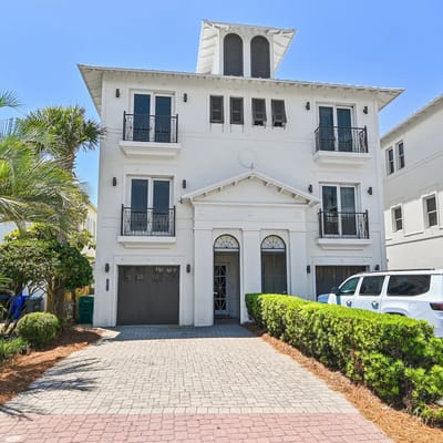 Peace of Paradise*Beachfront Luxury*Remodeled*Pool*Beach Gears*Elevator*3 Patios