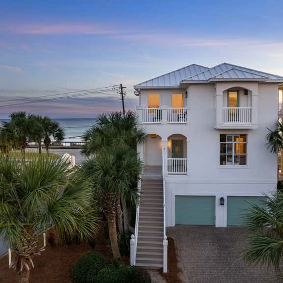 Coastal Kiss'd - Image 1