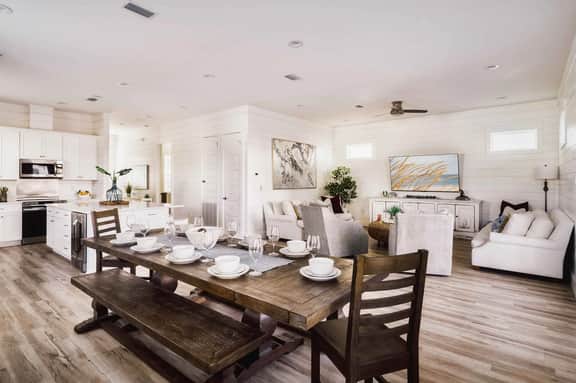 Rest Assured*Luxury New Build*Pool*6 King Bedrooms*Game Room*Near Beach
