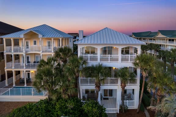 Coastal Kiss'd*HeatedPool+Hot Tub*Beach Gear*Bikes*Free Beach Chairs*