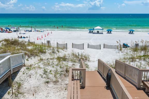Green Reef 2 | Luxury | Private Beach | Movie Room | Beach Gear | Fully Stocked