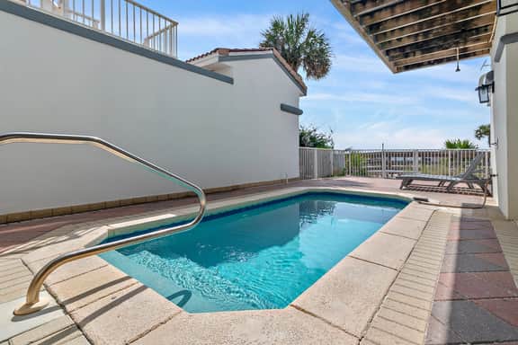 Sandy Pearl•Remodeled•Gulf Views•Private Pool•Pets•Beach Gear•Boards•Bikes