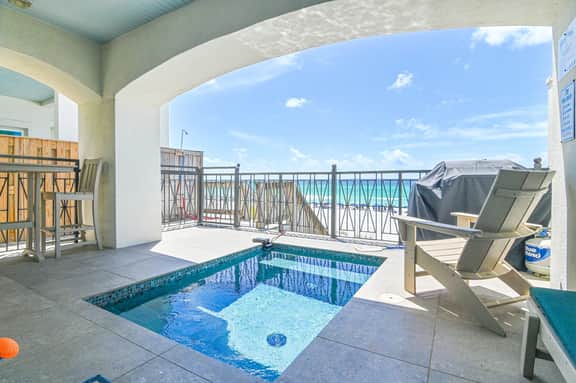 Peace of Paradise*Beachfront Luxury*Remodeled*Pool*Beach Gears*Elevator*3 Patios