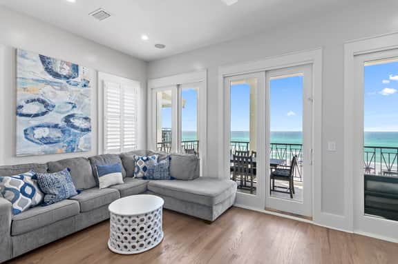 Peace of Paradise*Beachfront Luxury*Remodeled*Pool*Beach Gears*Elevator*3 Patios
