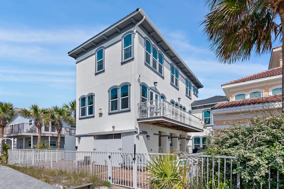 Sandy Pearl•Remodeled•Gulf Views•Private Pool•Pets•Beach Gear•Boards•Bikes