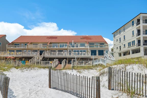 Green Reef 2 | Luxury | Private Beach | Movie Room | Beach Gear | Fully Stocked