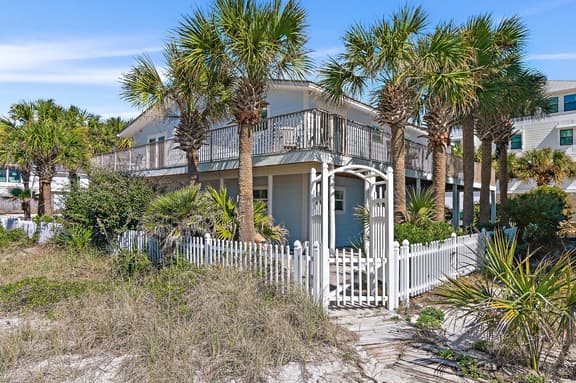 Venus on Vacation*Remodeled*Gulf View*PrivateBeach*Bikes*Beach Gears*